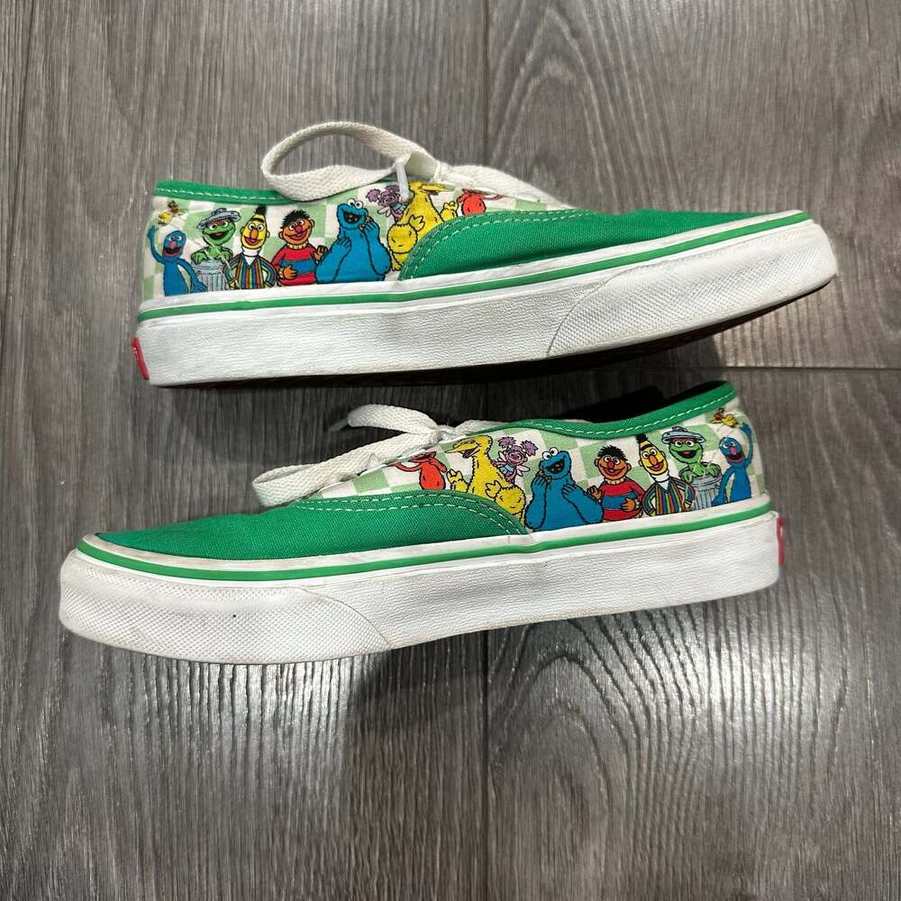 Vans Sesame Street Kids Size 3 Green/White
